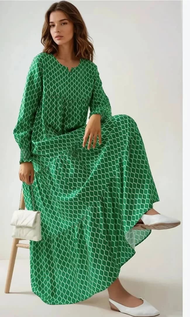 GREEN DIMENSION WALL PRINTED DRESS