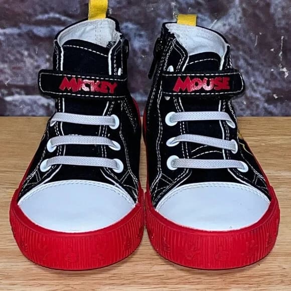 KIDS MICKY MOUSE WEAR